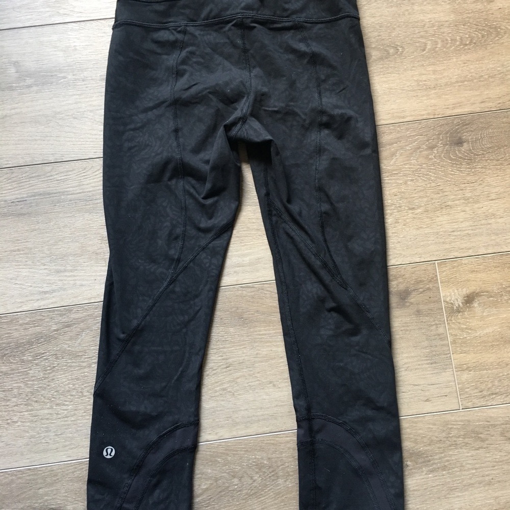 Lululemon run inspire crop. Great condition
